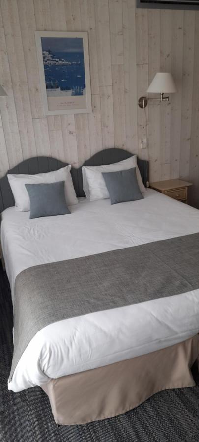 Logis Hotel De La Plage ลาโกตินิแยร์ ภายนอก รูปภาพ